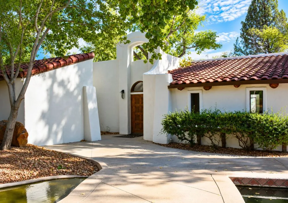 Clubhouse & Activity Room